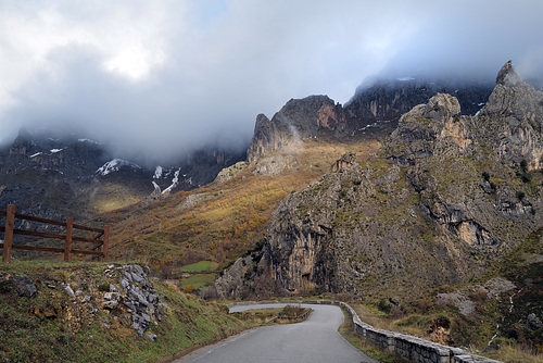 Chorco de Lobos, Picos de Europa, HFF now open for contributions !