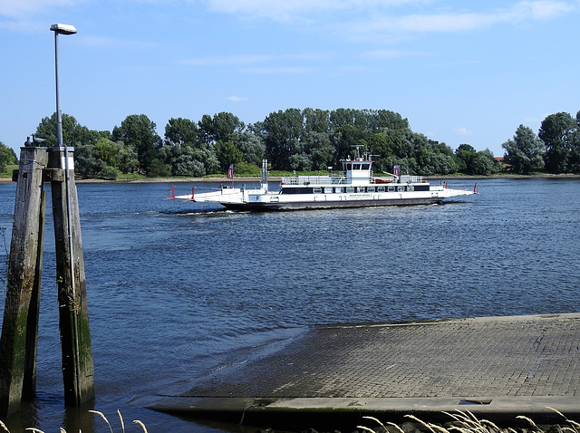 Fähre Hoopte - Zollenspieker