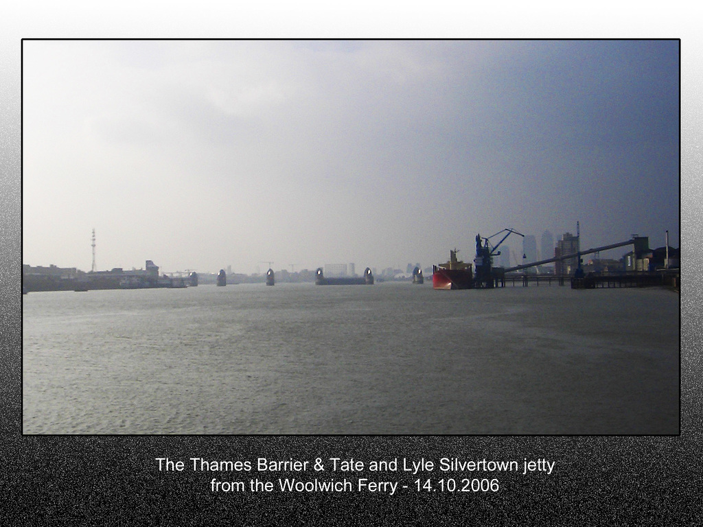 Thames Barrier & Silvertown jetty - London - 14.10.2006