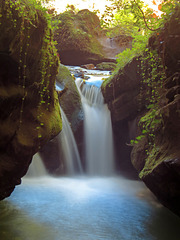 kleiner Wasserfall am Schiessentümpel