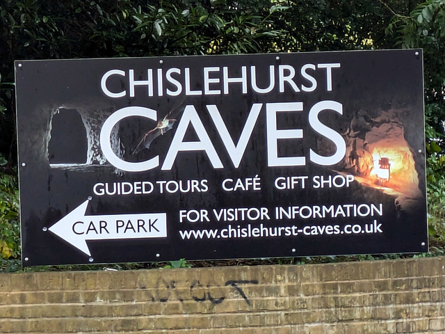 PXL 20240927 101447569-001-Chislehurst Caves This Way