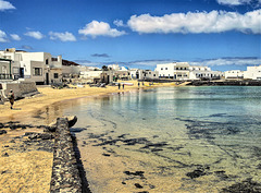 Dos mil kilómetros al sur. . . .  Isla Graciosa ( Lanzarote ).