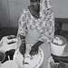 Sénégal - Femme noire 22 - Des raviolis très pimentés et servis avec un charme irrésistible......