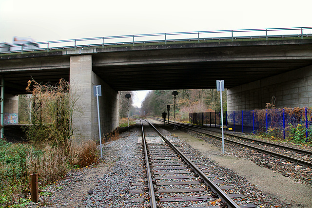 Autobahnbrücke der A52 über der Werksbahn (Marl-Hamm) / 12.12.2018