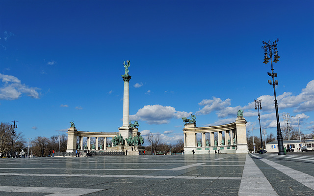 Heldenplatz - Hősök tere (© Buelipix)