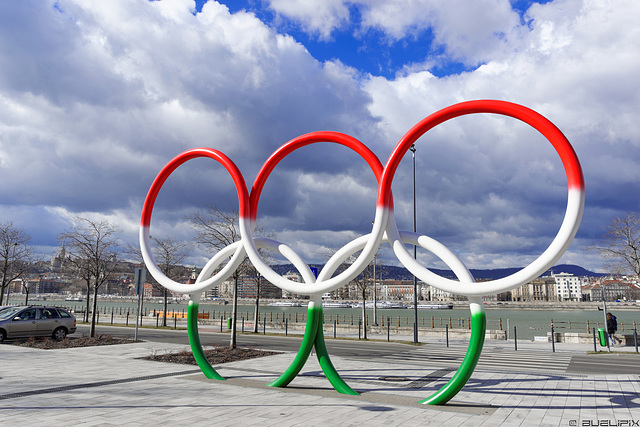 beim Olympiapark (© Buelipix)