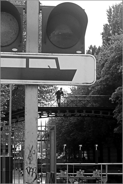 L'écluse et la passerelle