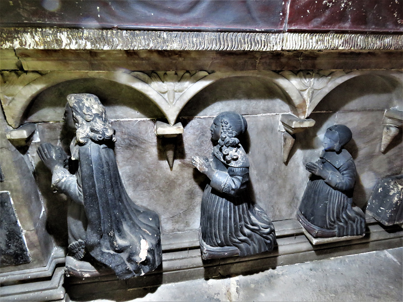 morley church, derbs ; c17 tomb of  jacynth sacheverell