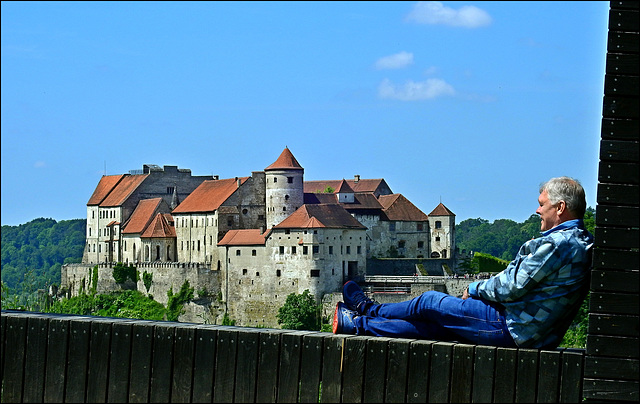 hBM....CP und die Burg zu Füßen