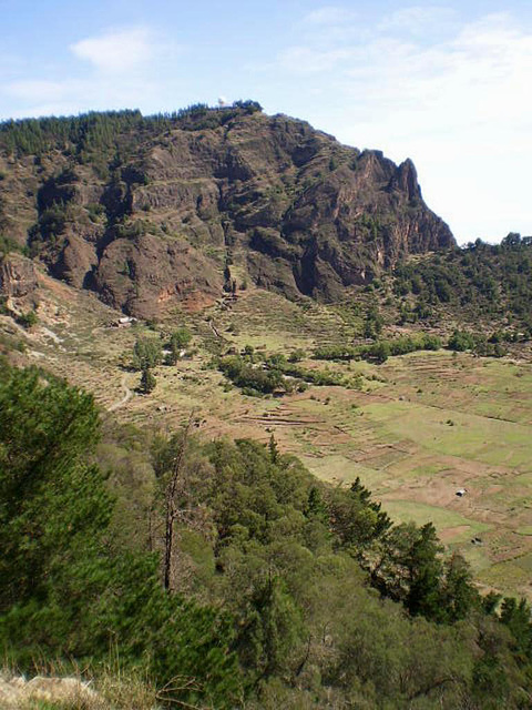 Volcanic cliffs and crater of Cova do Paúl.