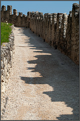 Zahnkronen auf dem Castel Beseno