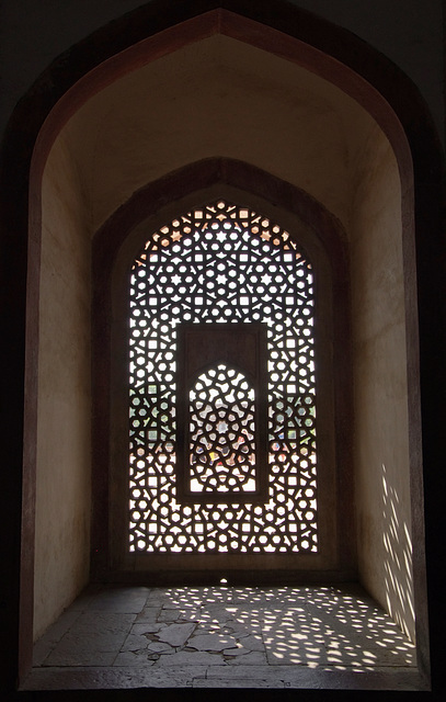 Pierced stone screen