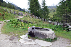 Trinkbrunnen an der Heilg Geist Kirche in Karsern - HFF  (Picin Pic)