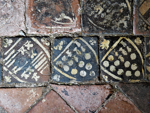 morley church, derbs ; c14 heraldic tiles