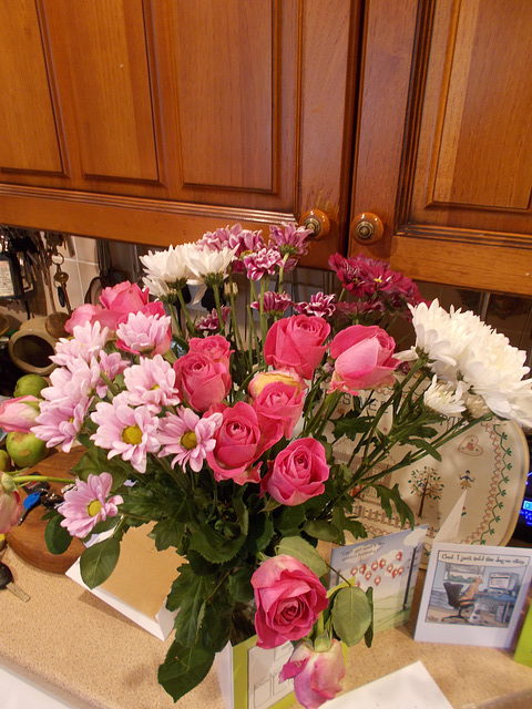 SBB[25] - cards, flowers & food {2 of 2}