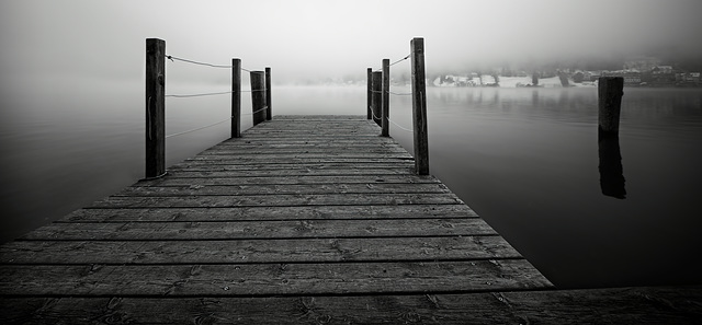 Der Blick auf dem See wird durch den Nebel etwas getrübt  :))    The view of the lake is somewhat obscured by the fog :))  La vue sur le lac est quelque peu obscurcie par le brouillard :))