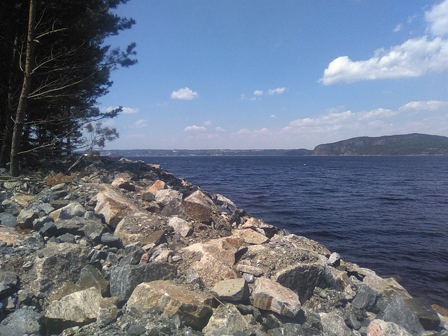 Halte routière sur le fjord (2)