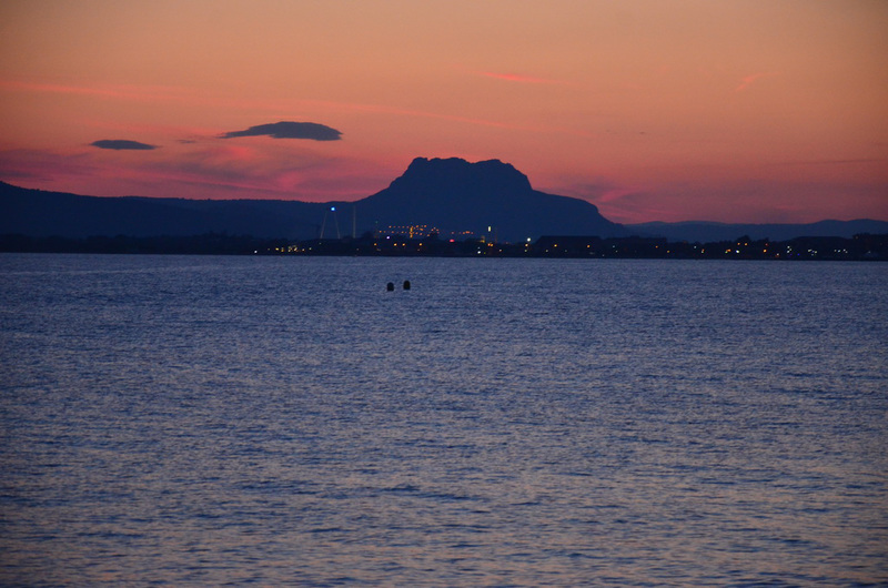 Au couchant : au large d'Antibes