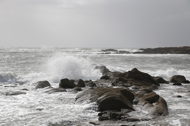 c'est beau la mer, surtout quand elle est grise