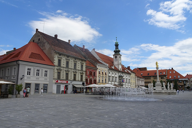 Glavni Square