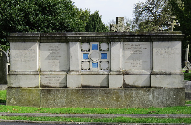 st marylebone / east finchley cemetery, london