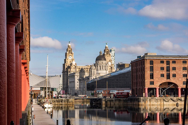 The three graces from the Albert dock