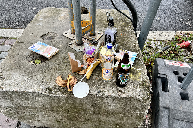 Berlin 2023 – Remnants of a picnic