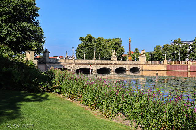 Schlossbrücke und ein bisschen HFF