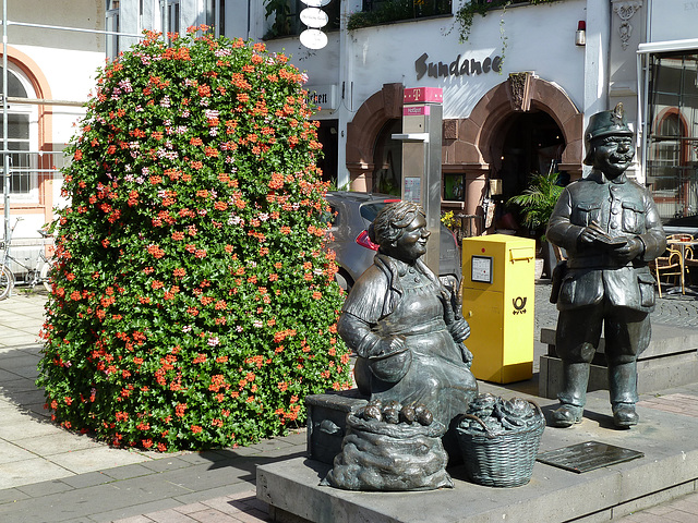 Marktpolizist, und Marktfrau in Koblenz