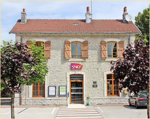 Valdahon (25) 20 juin 2015. La gare SNCF (Ligne Besançon - Morteau - La-Chaux-de-Fonds)