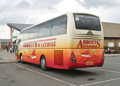 DSCN1544 Abbott’s of Leeming DL05 AOL at Peterborough Service Area - 13 April 2008