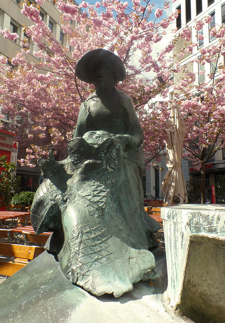 Brunnenfigur in den Colonnaden