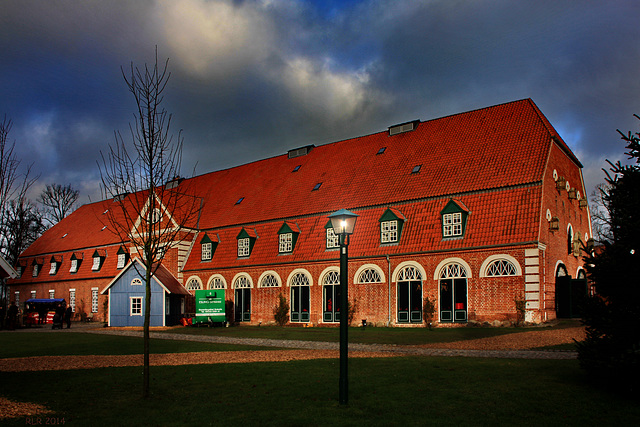 Pronstorf, das Torhaus des Gutes