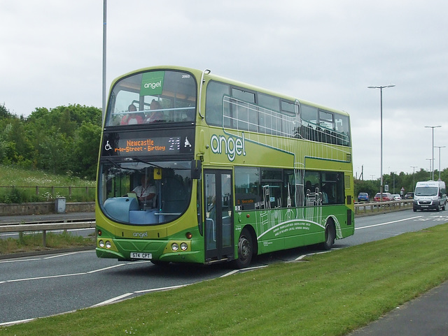 DSCF4105 Go North East (Go-Ahead Group) 3965 (574 CPT (NK06 JXB)) near the Angel of the North - 18 Jun 2016