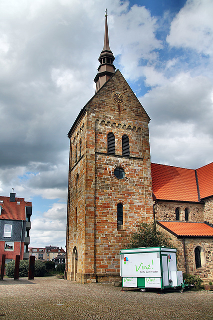 Kirche St. Vinzentius (Bochum-Harpen) / 27.04.2024