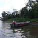 Barque motorisée au repos / Floating break off