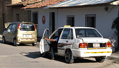 Pride taxi (Kia) / Fierté d'un chauffeur de taxi