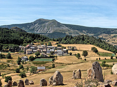 Borée (07) et le Mont Mézenc. 20 avril 2005.