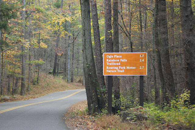 Gatlinburg, Tennessee.... a lovely drive that begins right in town...we took the Roaring Fork Motor Nature Trail.....lovely !