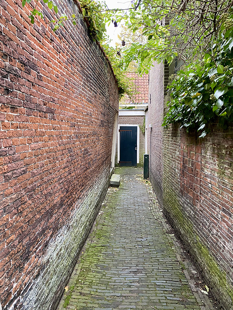 Leaning wall of Leiden