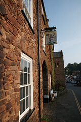 Luttrell Arms