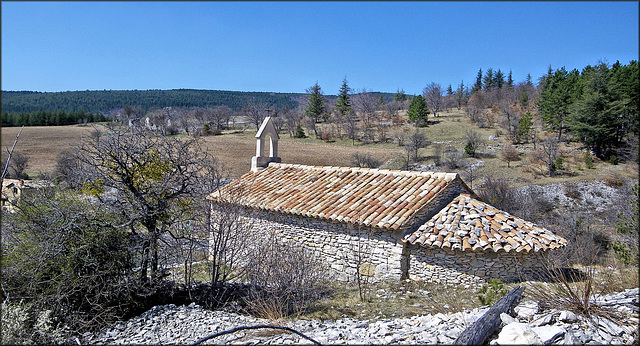 Aurel (84). 28 mars 2012. Chapelle du Ventouret