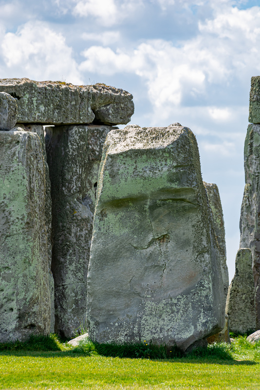 The ghost of Stonehenge! Who can find the Parleidoia?