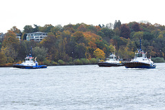 Schlepper 3er auf der Elbe Schlepper 3er auf der Elbe