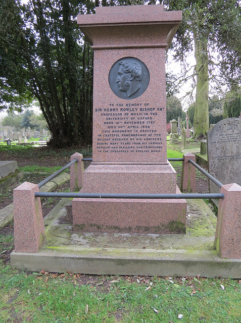 st marylebone / east finchley cemetery, london