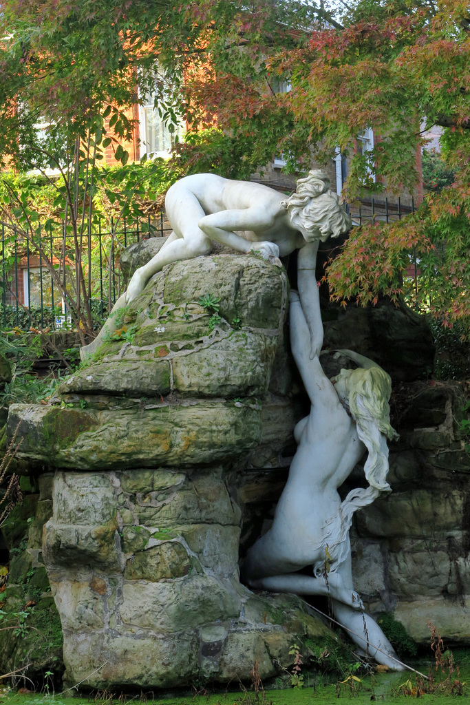 IMG 0493-001-York House Gardens Statue 2