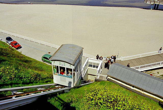 Fahrstuhl zum Selliner Strand