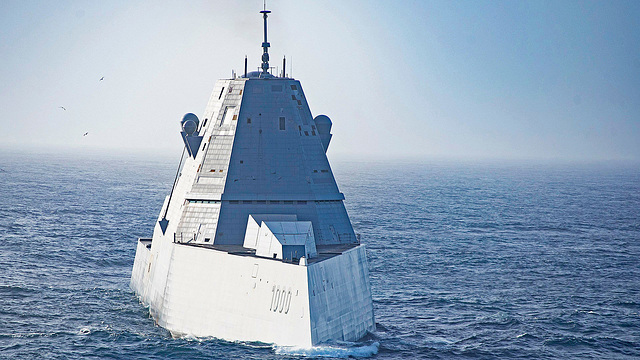 UHOH Navy Stealth Destroyer On the Move