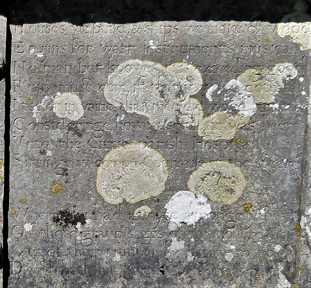 wateringbury church, kent  c18 tomb of henry wood, haberdasher +1630 (3)