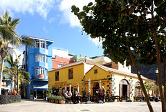 Puerto de Tazacorte. An der Strandpromenade.  ©UdoSm